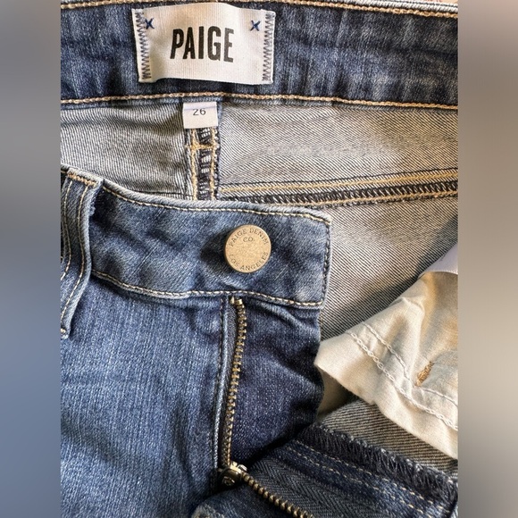 PAIGE Kylie Crop Women’s Distressed Blue Jeans. 5 Pocket Zip Up. Size 26 - Picture 3 of 7